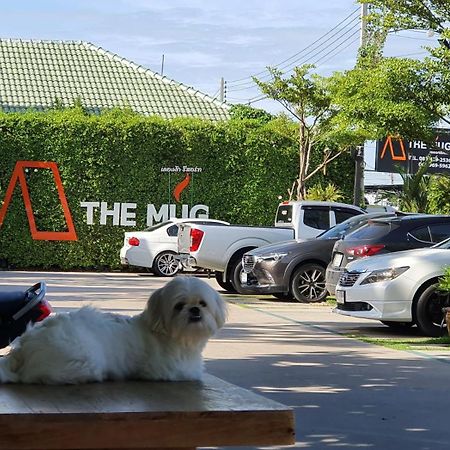 The Mug Resort Chonburi Extérieur photo